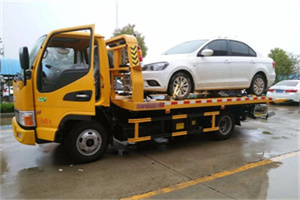 阿克塞附近拖车救援24小时服务热线